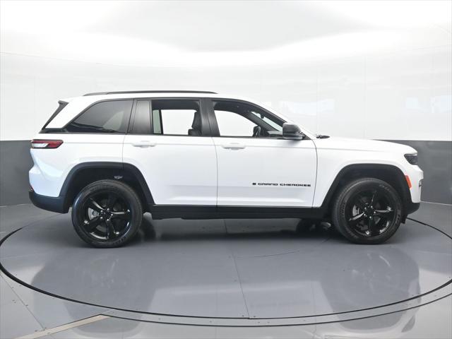 2025 Jeep Grand Cherokee Altitude X 4x2