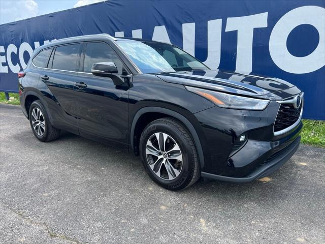 2022 Toyota Highlander XLE 2022 Toyota Highlander XLE