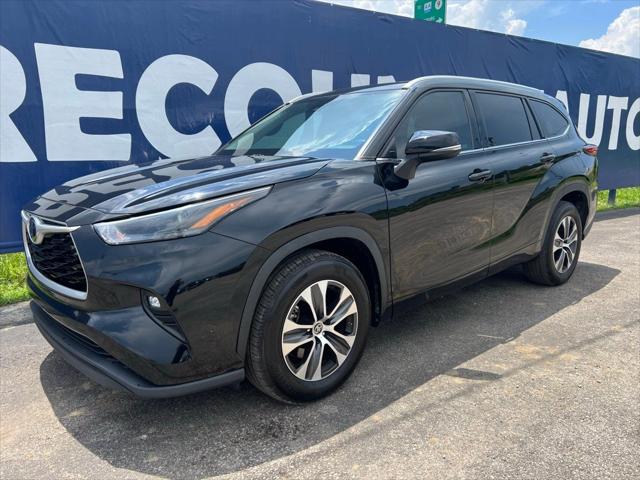 2022 Toyota Highlander XLE 2022 Toyota Highlander XLE