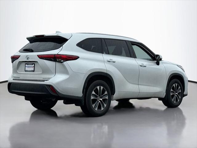 2022 Toyota Highlander XLE 2022 Toyota Highlander XLE