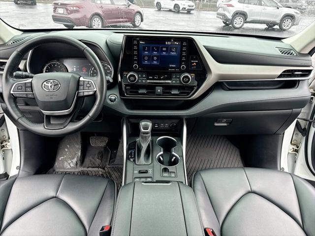 2022 Toyota Highlander XLE 2022 Toyota Highlander XLE