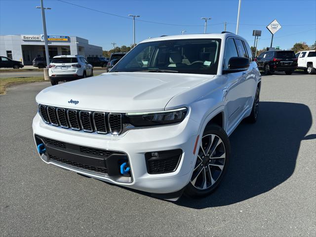 2022 Jeep Grand Cherokee 4xe Overland 4x4 2022 Jeep Grand Cherokee 4xe Overland 4x4