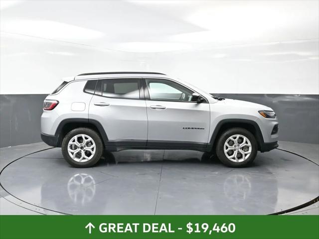 2024 Jeep Compass Latitude 4x4 2024 Jeep Compass Latitude 4x4
