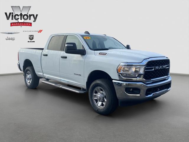 2024 RAM 2500 Big Horn Crew Cab 4x4 64 Box 2024 RAM 2500 Big Horn Crew Cab 4x4 64 Box