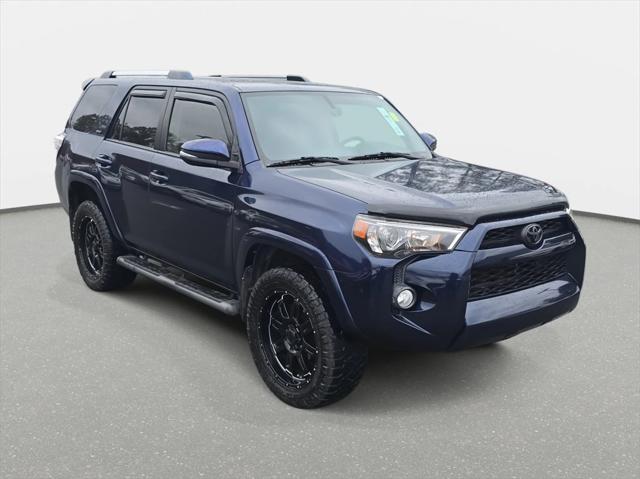 2019 Toyota 4Runner SR5 2019 Toyota 4Runner SR5