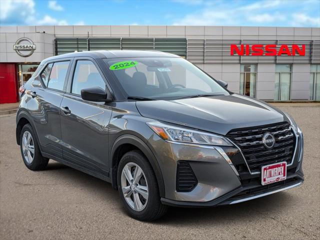 2024 Nissan Kicks S Xtronic CVT
