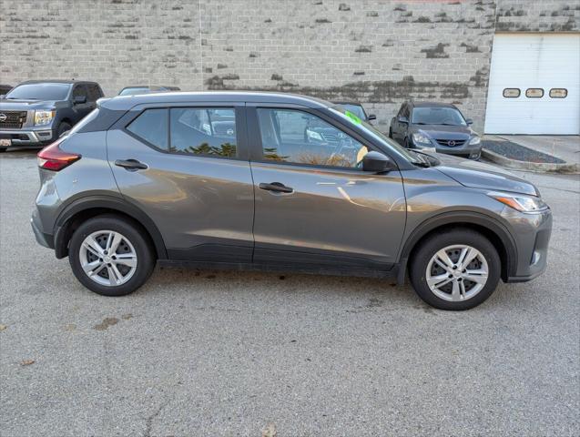 2024 Nissan Kicks S Xtronic CVT