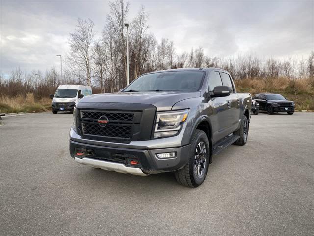 2021 Nissan TITAN Crew Cab PRO-4X 4x4 2021 Nissan TITAN Crew Cab PRO-4X 4x4