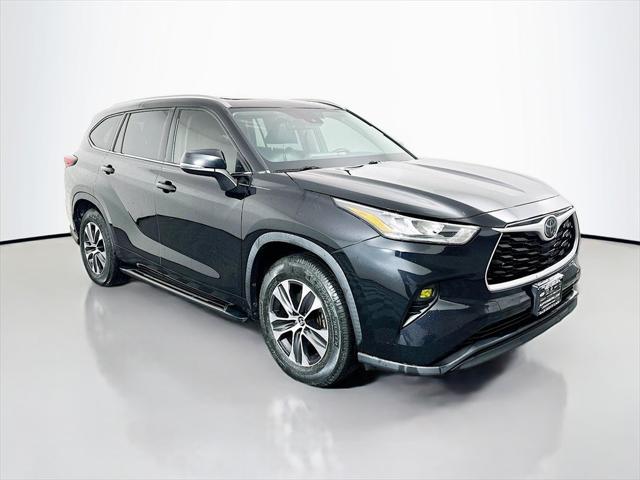 2020 Toyota Highlander XLE 2020 Toyota Highlander XLE