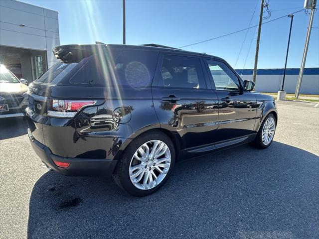 2017 Land Rover Range Rover Sport 3.0L V6 Turbocharged Diesel HSE Td6 2017 Land Rover Range Rover Sport 3.0L V6 Turbocharged Diesel HSE Td6