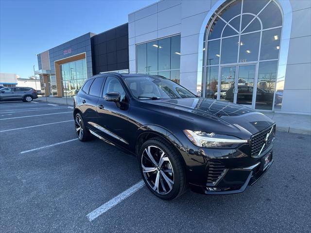2023 Volvo XC60 B6 Ultimate Dark Theme 2023 Volvo XC60 B6 Ultimate Dark Theme