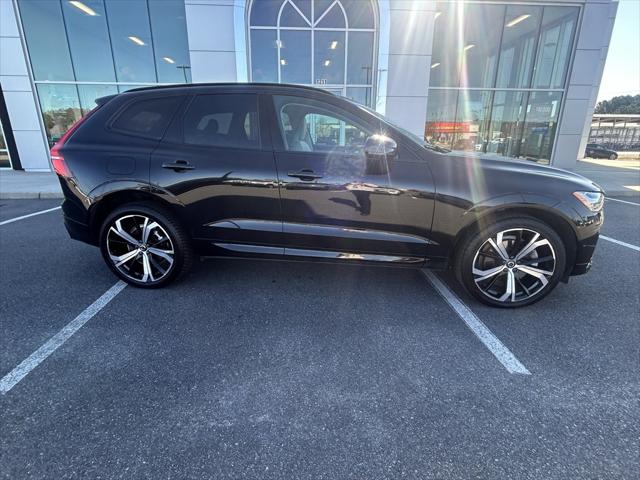 2023 Volvo XC60 B6 Ultimate Dark Theme 2023 Volvo XC60 B6 Ultimate Dark Theme