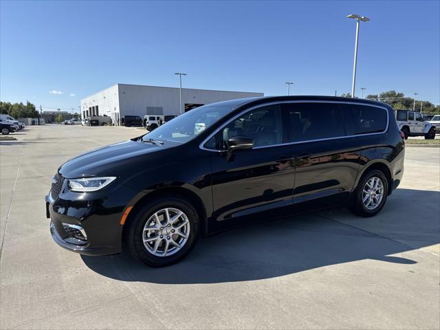 2025 Chrysler Pacifica Select 2025 Chrysler Pacifica Select