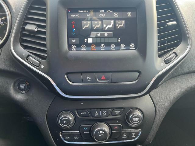 2019 Jeep Cherokee Latitude Plus 4x4 2019 Jeep Cherokee Latitude Plus 4x4