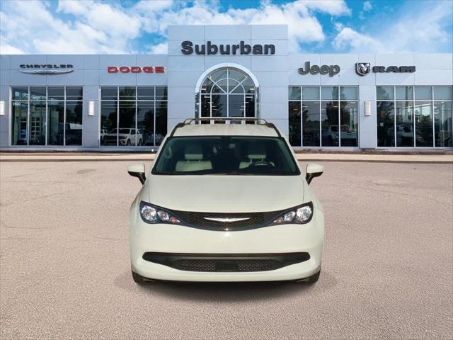 2021 Chrysler Voyager LXI 2021 Chrysler Voyager LXI