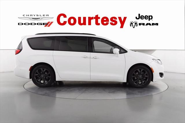 2019 Chrysler Pacifica Touring L Plus 2019 Chrysler Pacifica Touring L Plus