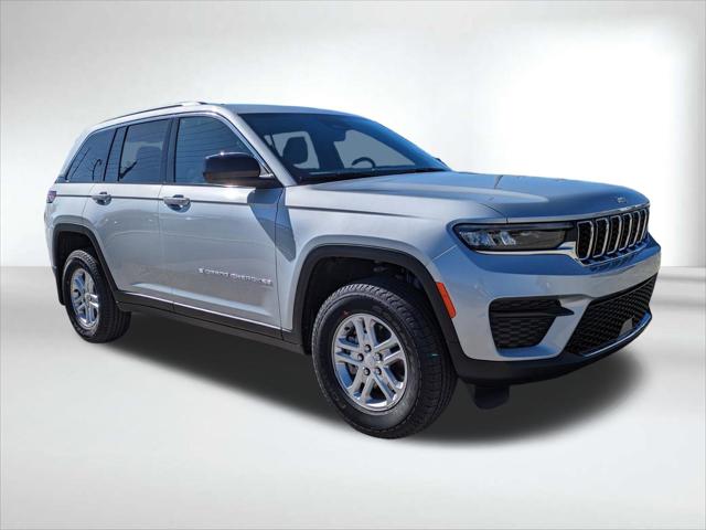 2025 Jeep Grand Cherokee GRAND CHEROKEE LAREDO 4X2 2025 Jeep Grand Cherokee GRAND CHEROKEE LAREDO 4X2