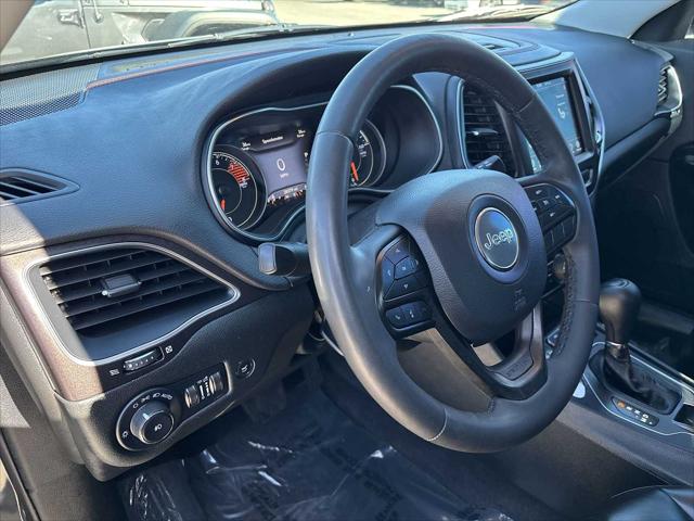 2022 Jeep Cherokee Trailhawk 4x4 2022 Jeep Cherokee Trailhawk 4x4