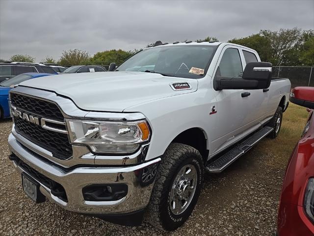 2023 RAM 2500 Tradesman Crew Cab 4x4 8 Box