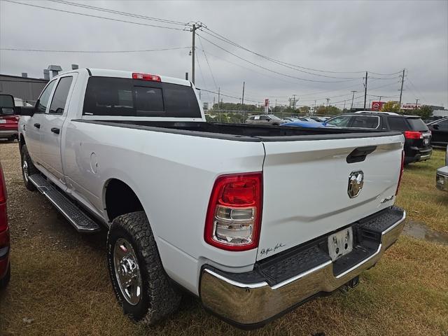 2023 RAM 2500 Tradesman Crew Cab 4x4 8 Box