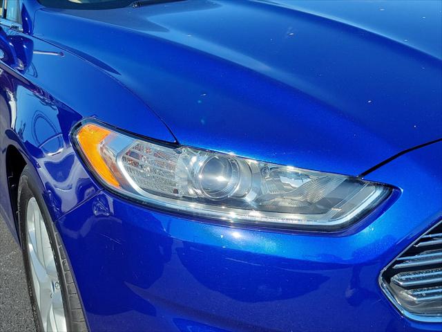 2016 Ford Fusion SE 2016 Ford Fusion SE