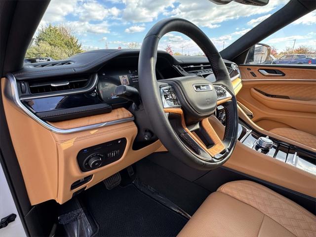 2022 Jeep Grand Cherokee 4xe Summit Reserve 4x4 2022 Jeep Grand Cherokee 4xe Summit Reserve 4x4