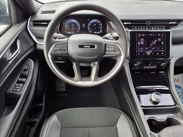 2025 Jeep Grand Cherokee GRAND CHEROKEE ALTITUDE 4X4