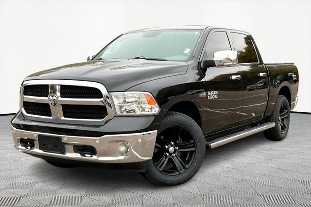 2017 RAM 1500 Lone Star Silver Crew Cab 4x2 57 Box 2017 RAM 1500 Lone Star Silver Crew Cab 4x2 57 Box
