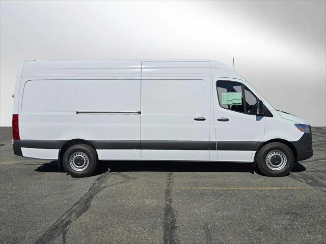 2024 Mercedes-Benz Sprinter 2500 High Roof 4-Cyl Diesel HO