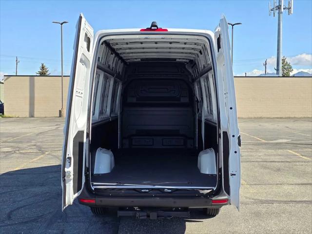 2024 Mercedes-Benz Sprinter 2500 High Roof 4-Cyl Diesel HO