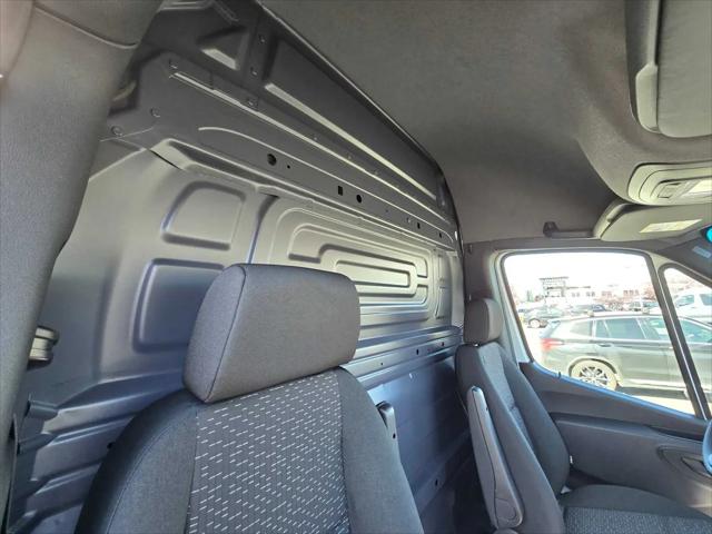 2024 Mercedes-Benz Sprinter 2500 High Roof 4-Cyl Diesel HO