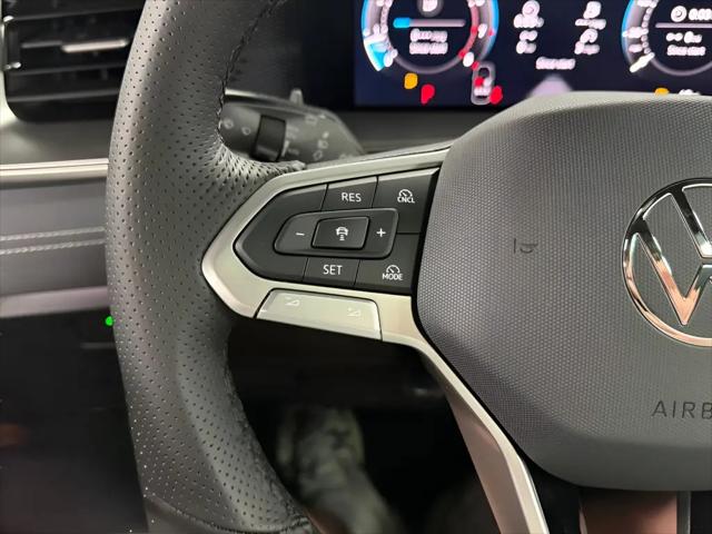 2026 Volkswagen Tiguan SE R-Line Black