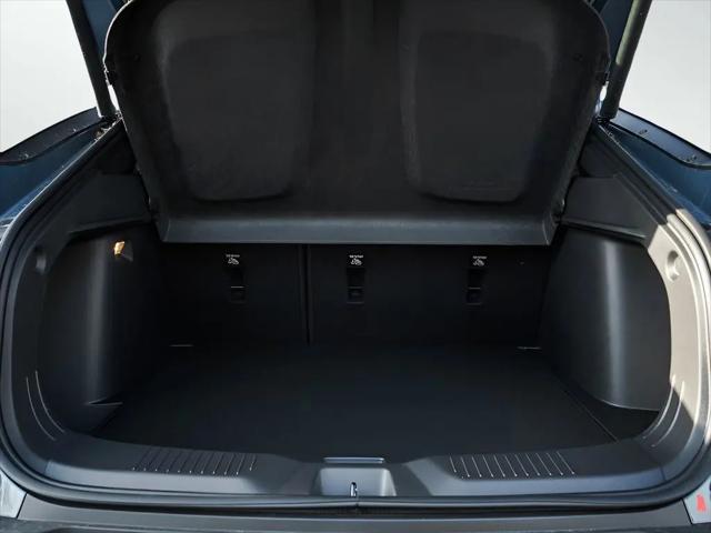 2026 Buick NV Preferred FWD