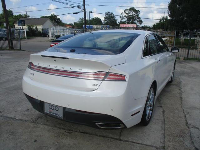 2015 Lincoln MKZ Base