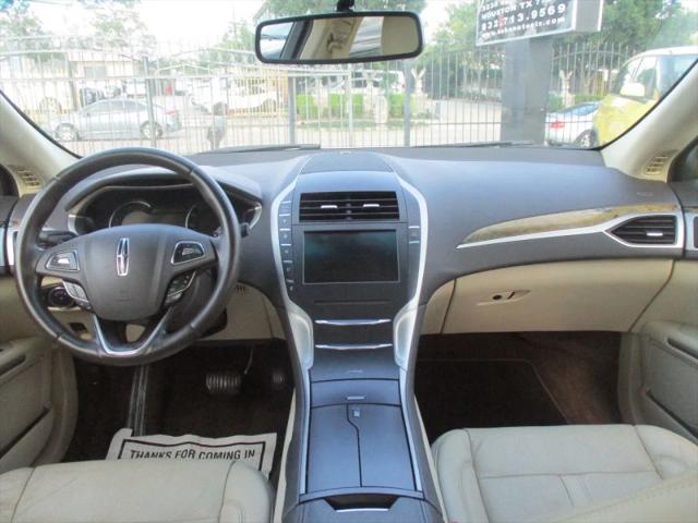 2015 Lincoln MKZ Base
