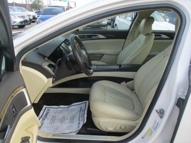 2015 Lincoln MKZ Base