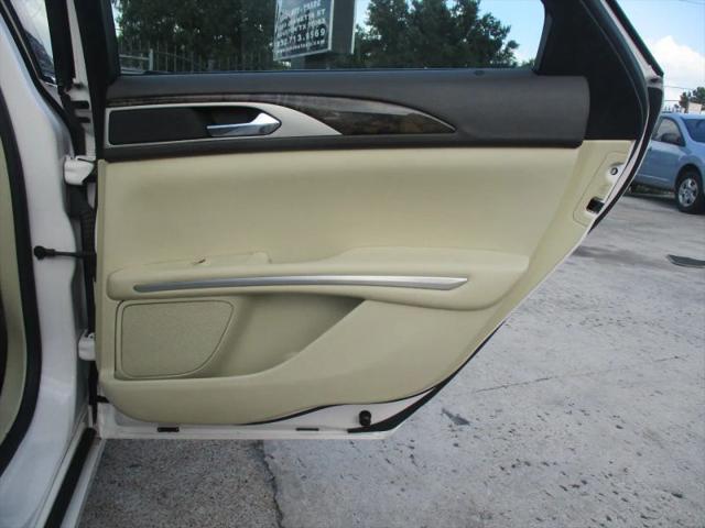 2015 Lincoln MKZ Base
