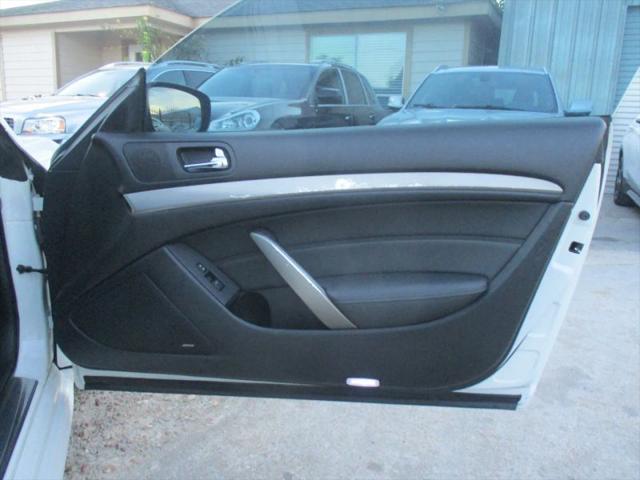 2011 INFINITI G37 Coupe Journey