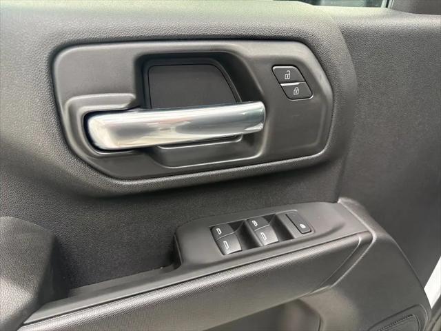 2026 GMC Sierra 2500HD Double Cab, Standard Bed, Pro, RWD