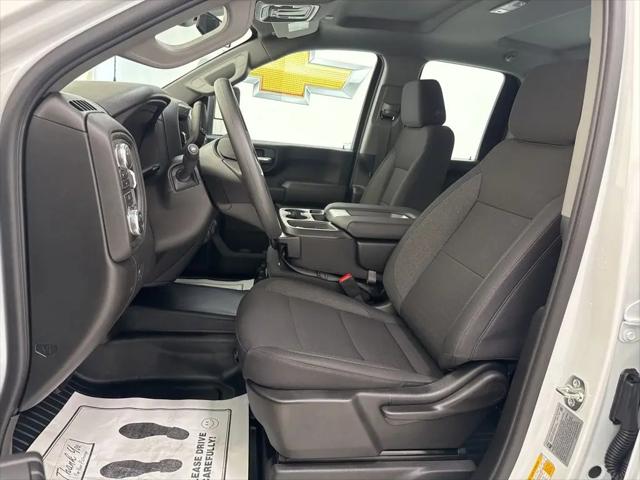 2026 GMC Sierra 2500HD Double Cab, Standard Bed, Pro, RWD