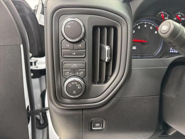 2026 GMC Sierra 2500HD Double Cab, Standard Bed, Pro, RWD