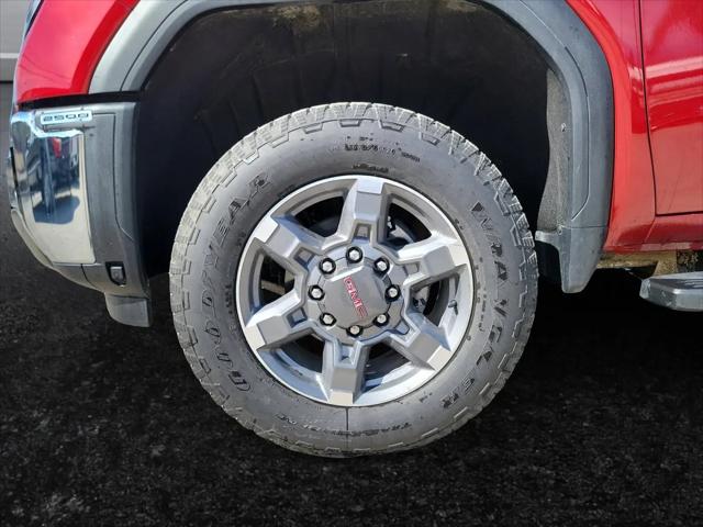 2026 GMC Sierra 2500HD Crew Cab, Standard Bed, SLT, 4WD