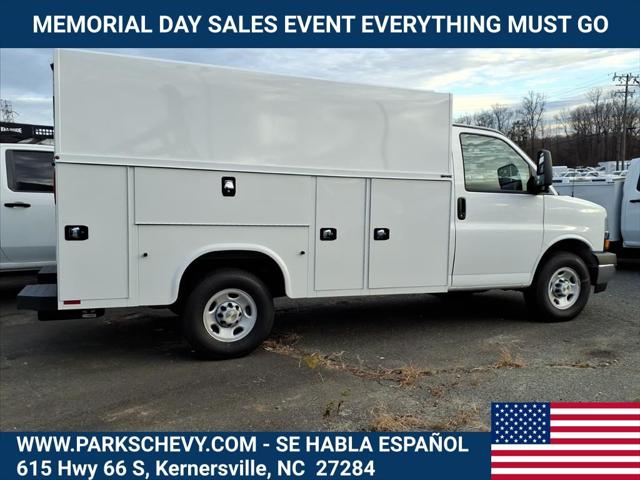 2025 Chevrolet Express Cutaway Work Van