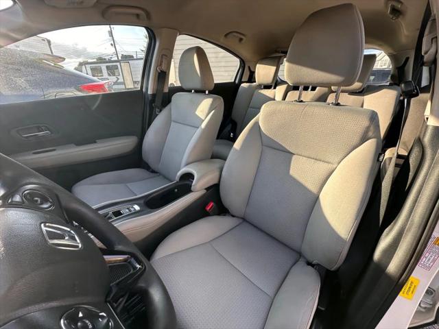 2022 Honda HR-V 2WD LX