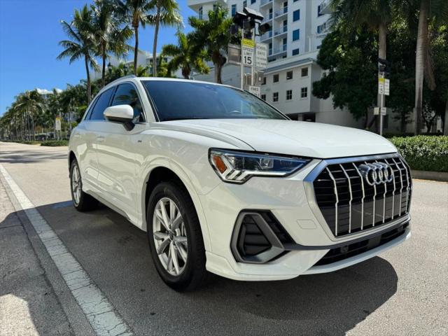 2025 Audi Q3 Premium 45 TFSI S line quattro Tiptronic