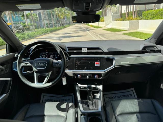 2025 Audi Q3 Premium 45 TFSI S line quattro Tiptronic