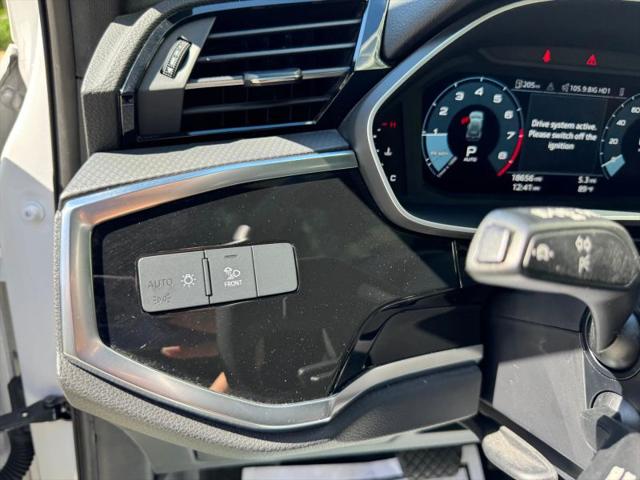 2025 Audi Q3 Premium 45 TFSI S line quattro Tiptronic