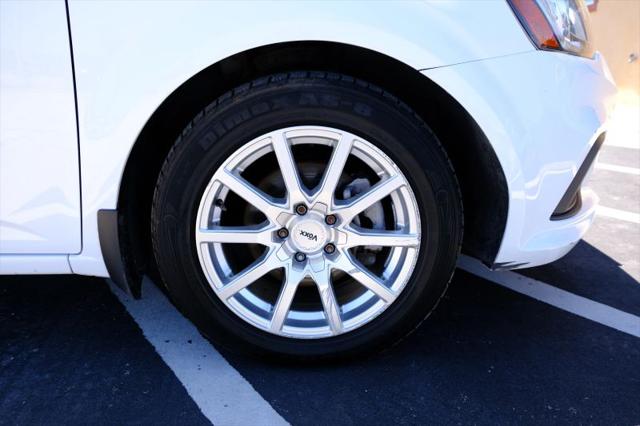 2018 Chevrolet Sonic Premier Auto