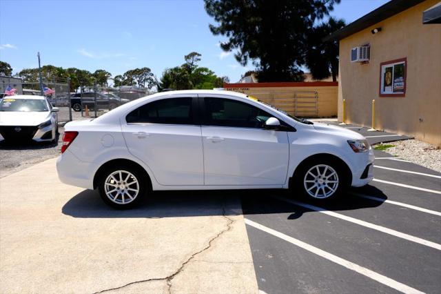 2018 Chevrolet Sonic Premier Auto