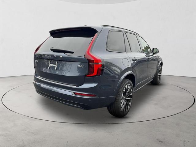 2026 Volvo XC90 B6 Ultra Dark Theme 7-Seater
